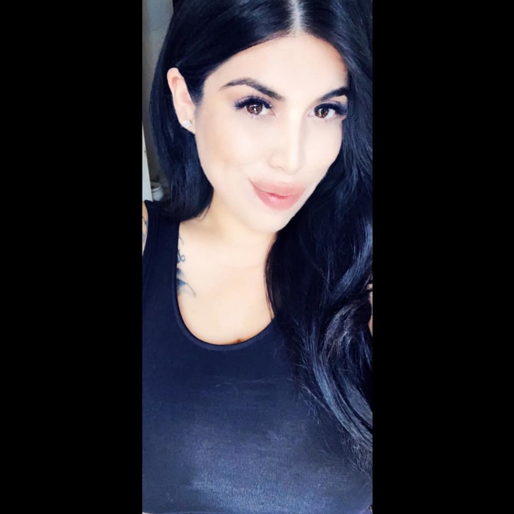 Meet your Posher, Debbie